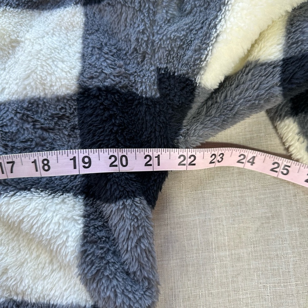 IB Diffusion Fleece Quarter Zip - Picture 5 of 5